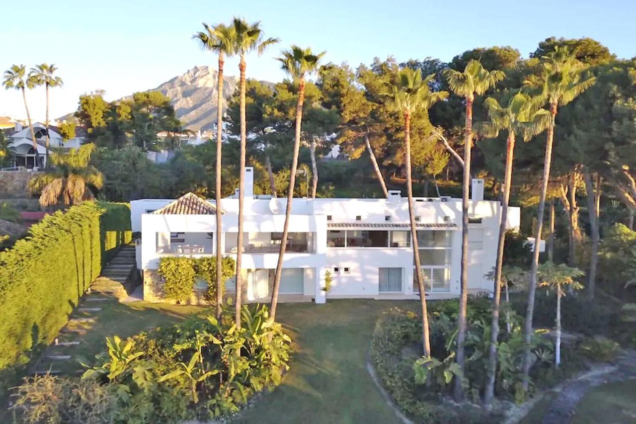Magnificent Recently Built Pax 12 Sea View Golden Mile Villa Marbella