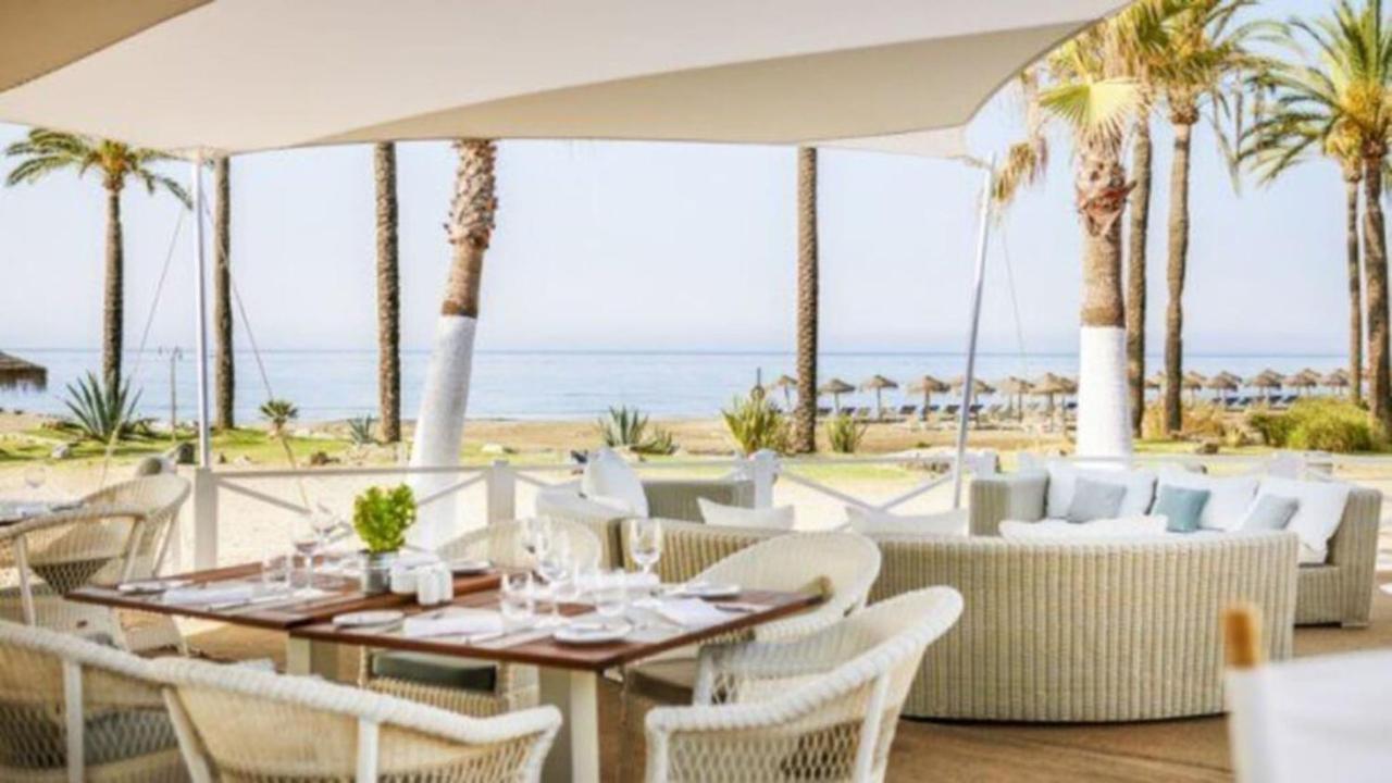 Magnificent Recently Built Pax 12 Sea View Golden Mile Villa